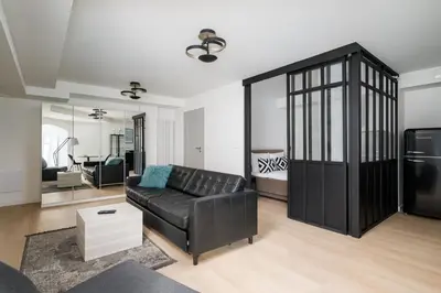 Część wypoczynkowa w obiekcie Stara Praga Boutique Apartment by BookingHost