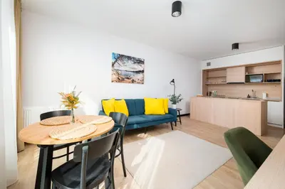 Kuchnia lub aneks kuchenny w obiekcie National Stadium Superior Apartment by BookingHost