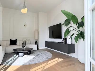 Telewizja i/lub zestaw kina domowego w obiekcie Luxury Penthouse in Center with Terrace & Direct Lift - The Piękna Residences