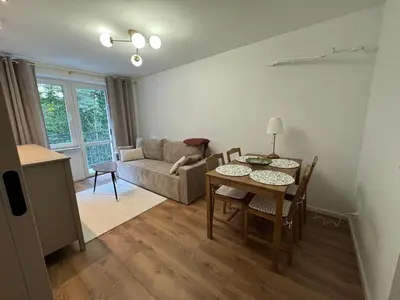 Część wypoczynkowa w obiekcie Apartament - Mieszkanie, nocleg przy Centrum Zdrowia Dziecka - Warszawa Międzylesie Wawer - Dzięcieliny 15