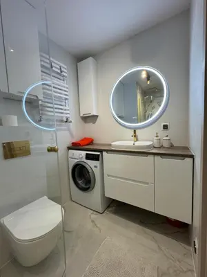 Łazienka w obiekcie Apartament - Mieszkanie, nocleg przy Centrum Zdrowia Dziecka - Warszawa Międzylesie Wawer - Dzięcieliny 15