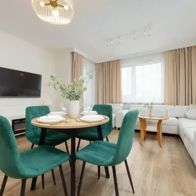 Elegant Apartament Kościeszów in Warsaw with Parking by Noclegi Renters