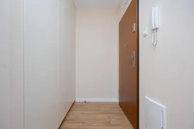 Plan piętra w obiekcie Spacious Warsaw Apartment with Parking Next to Metro by Noclegi Renters