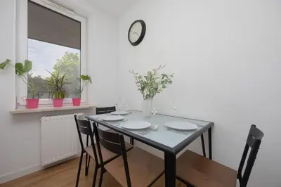 Plan piętra w obiekcie Spacious Warsaw Apartment with Parking Next to Metro by Noclegi Renters
