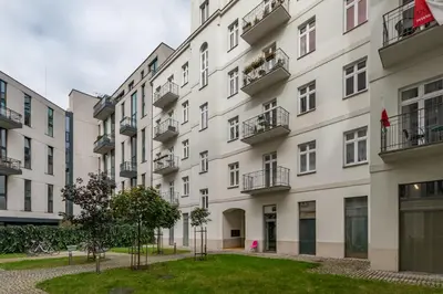 Budynek, w którym mieści się apartament