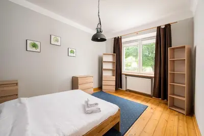 Plan piętra w obiekcie Włochy Rejonowa Homely Apartment by BookingHost