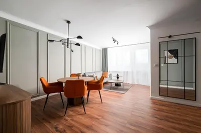 Część wypoczynkowa w obiekcie Krasiński Garden Elegant Apartment by BookingHost