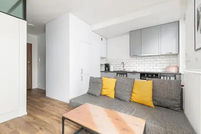 Kuchnia lub aneks kuchenny w obiekcie RentPlanet - Fort Wola