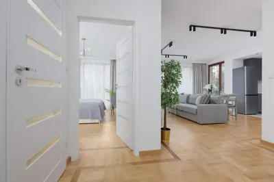Część wypoczynkowa w obiekcie Teodorowicza Elegant Apartment with Parking in Warsaw by Noclegi Renters
