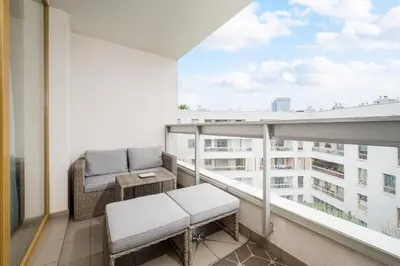 Balkon lub taras w obiekcie Kolska Superior Apartment by BookingHost