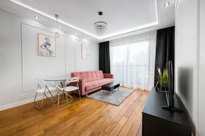Część wypoczynkowa w obiekcie Wola Grzybowska Lavish Apartment by BookingHost