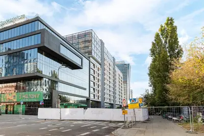 Budynek, w którym mieści się apartament