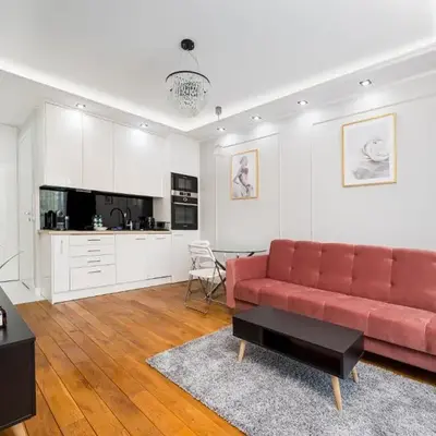 Wola Grzybowska Lavish Apartment by BookingHost