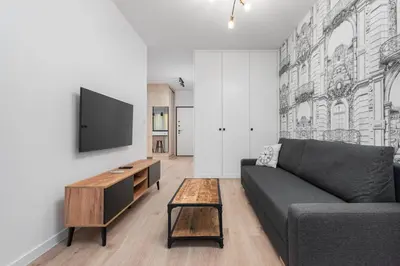 Telewizja i/lub zestaw kina domowego w obiekcie Grzybowska 37 - C by Homeprime