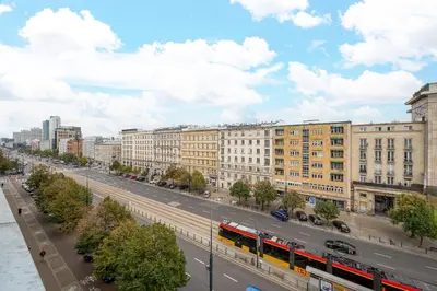 Widok na miasto Warszawa z tego apartamentu