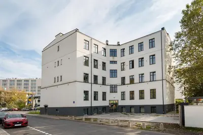 Budynek, w którym mieści się apartament