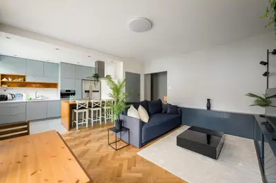 Kuchnia lub aneks kuchenny w obiekcie Metro Ursynów Superior Apartment by BookingHost