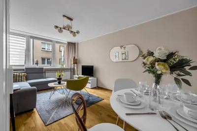 Telewizja i/lub zestaw kina domowego w obiekcie Praga Południe Apt - 57m2, Balcony - by Rentujemy