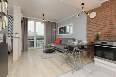 Kuchnia lub aneks kuchenny w obiekcie Charming Studio in Warsaw Center with Air Conditioning by Noclegi Renters