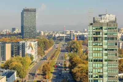 Widok na miasto Warszawa z tego apartamentu