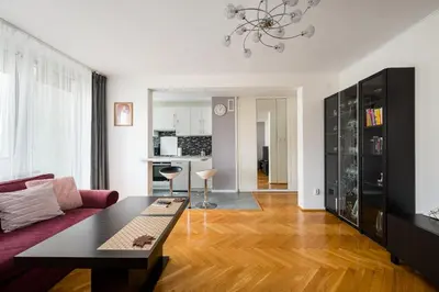 Kuchnia lub aneks kuchenny w obiekcie Warszawa Wola Homely Apartment by BookingHost