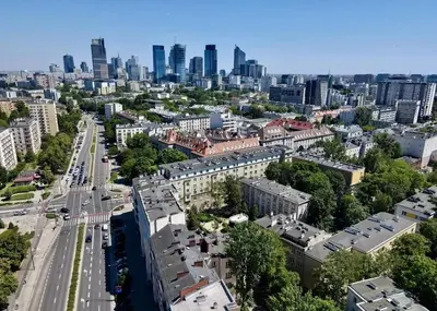 Widok na miasto Warszawa z tego apartamentu