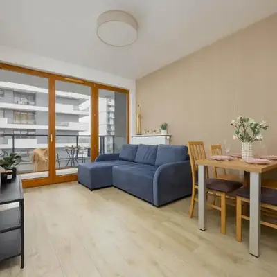 Comfortable Two-bedroom Apartment with Parking