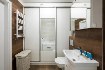 Łazienka w obiekcie Solec Powiśle Comfort Apartment by BookingHost