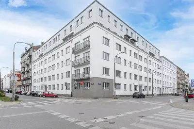 Budynek, w którym mieści się apartament