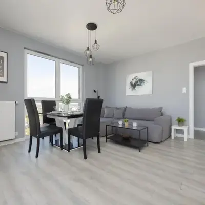 Rondo Wiatraczna Skyview Apartment with Parking Space & Balcony by Noclegi Renters