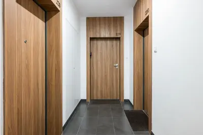 Plan piętra w obiekcie Wola Signature Apartment by BookingHost