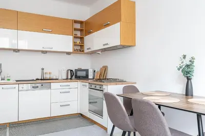 Kuchnia lub aneks kuchenny w obiekcie RentPlanet - Apartament Politechnika