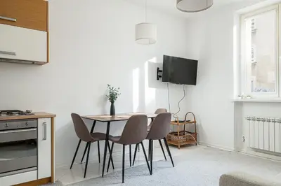 Telewizja i/lub zestaw kina domowego w obiekcie RentPlanet - Apartament Politechnika