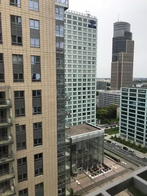 Budynek, w którym mieści się apartament