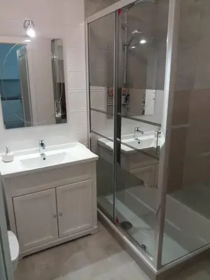 Łazienka w obiekcie Luxury Apartment in heart of Warsaw with parking
