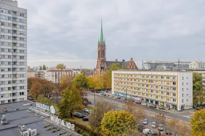 Widok na miasto Warszawa z tego apartamentu