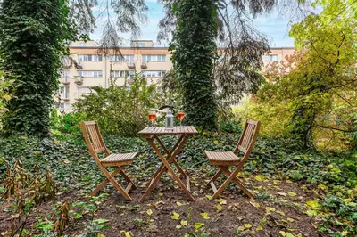 Ogród w obiekcie Lumina 3 room apartment in Warsaw