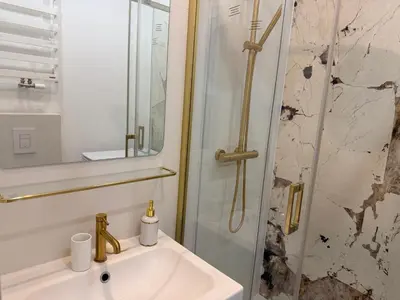Łazienka w obiekcie Stylowy Apartament w Warszawie Modern Oasis na Filtrowej, Blisko Centrum