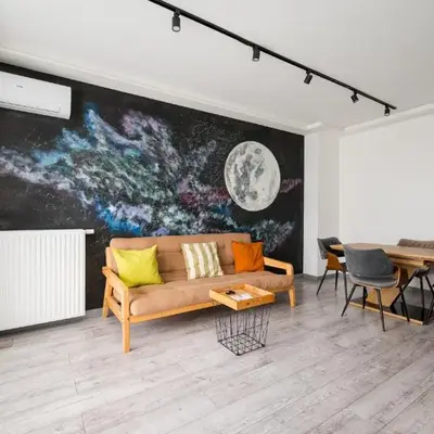 Ursus Luna Apartment by BookingHost