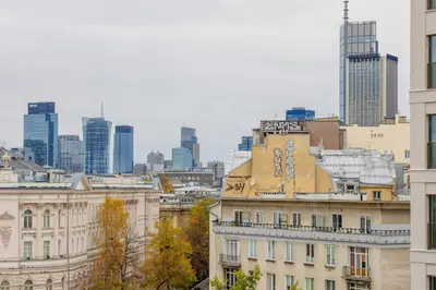 Widok na miasto Warszawa z tego apartamentu