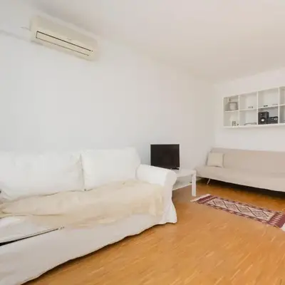 1 Sierpnia Modern Studio Warsaw by Solarento
