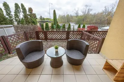 Balkon lub taras w obiekcie Apartment near Oncology Center, Novum, Ursynów Arena & Kabaty Forest by Noclegi Renters