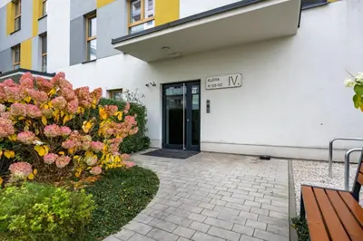 Budynek, w którym mieści się apartament