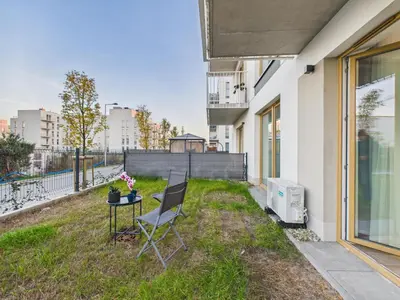 Ogród w obiekcie SuperApart Włodkowica 9A - with Parking