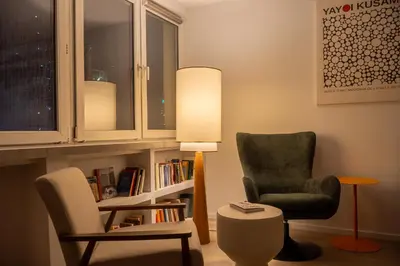 Część wypoczynkowa w obiekcie Studio Apartment with a City View | Metro Świętokrzyska
