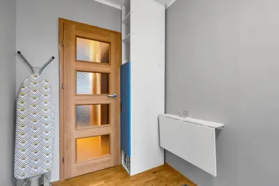 Plan piętra w obiekcie Modzelewskiego Spacious Apartment by BookingHost