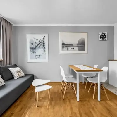 Modzelewskiego Spacious Apartment by BookingHost