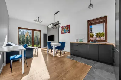 Telewizja i/lub zestaw kina domowego w obiekcie Goleszowska Superior Apartment by BookingHost