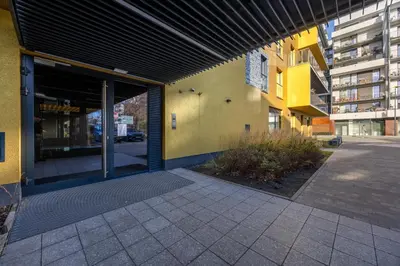 Budynek, w którym mieści się apartament