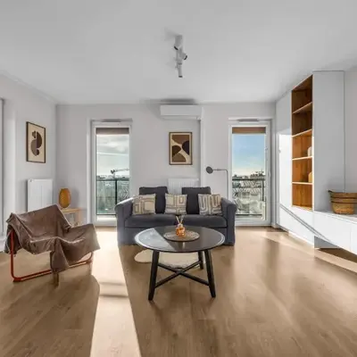 Yellow Soho Factory Elegant Apartment by BookingHost